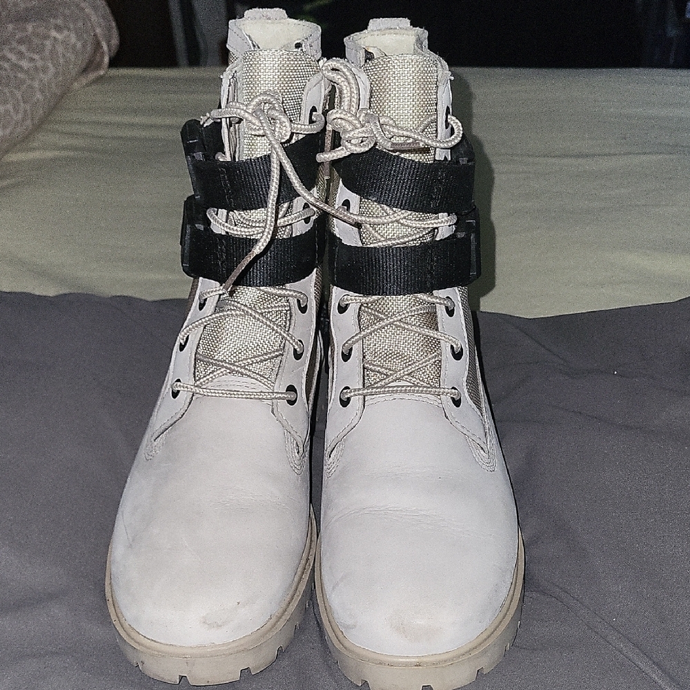 Timberland Women's White and Black Combat Boots - Picture 3 of 12